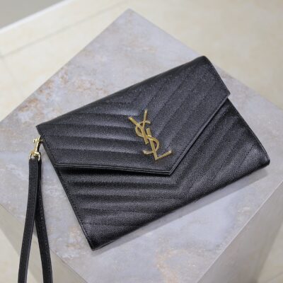 CASSANDRE CLUTCH 21 IN BLACK LAMBSKIN GOLD HARDWARE