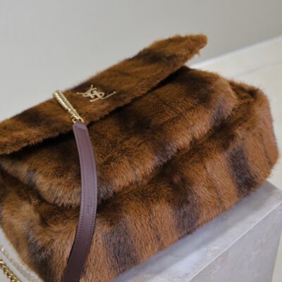 img_f8c0bdc9_20241121_i1732171821_4570_8_jpg NIKI LARGE 32 IN COFFE BROWN MINK FUR GOLD HARDWARE