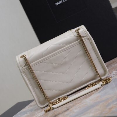 NIKI BABY 22 IN RICE WHITE LAMBSKIN GOLD CHAIN