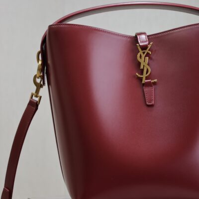 YSL 25S LE 5 À 7 BUCKET 26 IN DARK BURGUNDY CALFSKIN GOLD HARDWARE