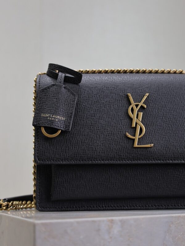 img_f8c0bdc9_20241204_i1733284526_4810_0_jpg YSL 25S SUNSET MEDIUM 22 IN BLACK GRAINED CALFSKIN GOLD HARDWRE