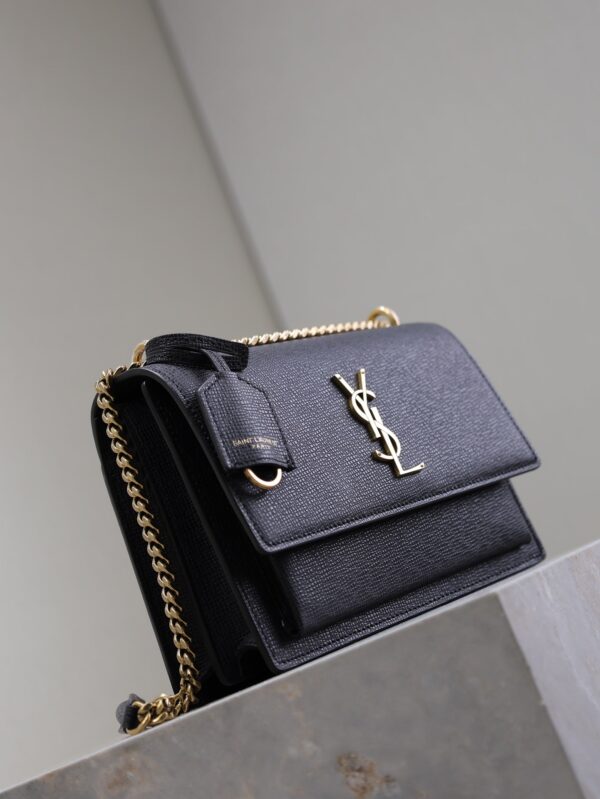 img_f8c0bdc9_20241204_i1733284527_2295_6_jpg YSL 25S SUNSET MEDIUM 22 IN BLACK GRAINED CALFSKIN GOLD HARDWRE