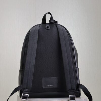 CITY BACKPACK 38 IN BLACK CALFSKIN