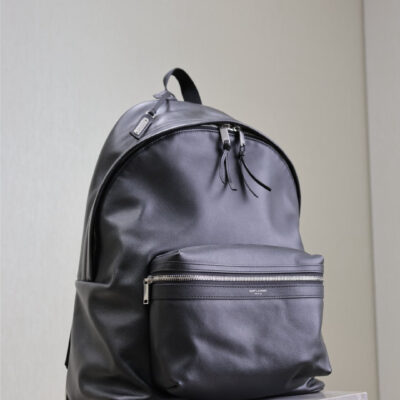 CITY BACKPACK 38 IN BLACK CALFSKIN