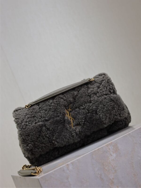 img_f8c0bdc9_20241212_1733983029_521_jpg JAMIE BAG 25 IN DARK GRAY LAMB WOOL
