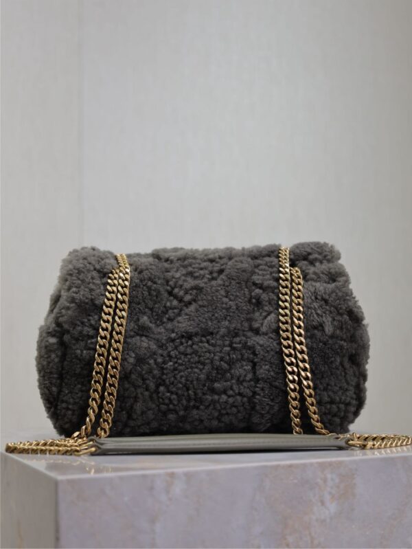 img_f8c0bdc9_20241212_1733983163_197_jpg JAMIE BAG 20 IN DARK GRAY LAMB WOOL