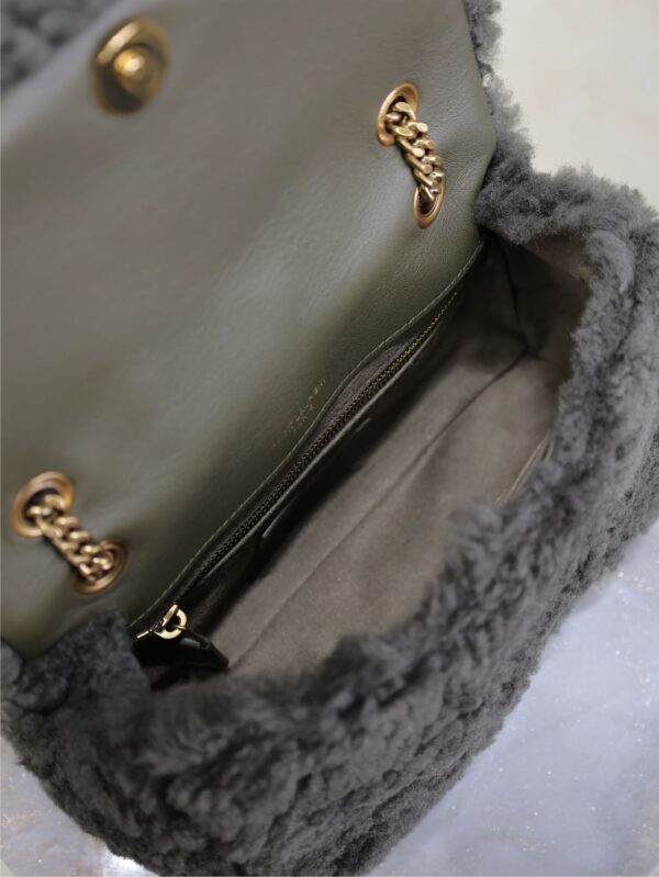 img_f8c0bdc9_20241212_1733983163_62_jpg JAMIE BAG 20 IN DARK GRAY LAMB WOOL