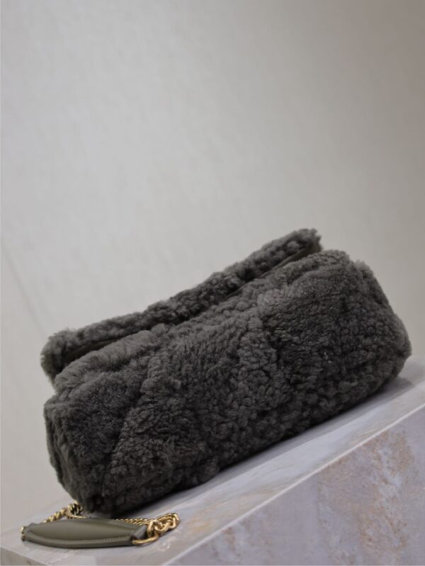 img_f8c0bdc9_20241212_1733983163_85_jpg JAMIE BAG 20 IN DARK GRAY LAMB WOOL