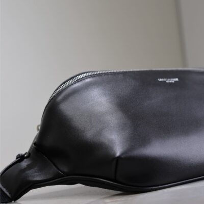 CLASSIC CROSSBODY BAG 26 IN BLACK LAMBSKIN