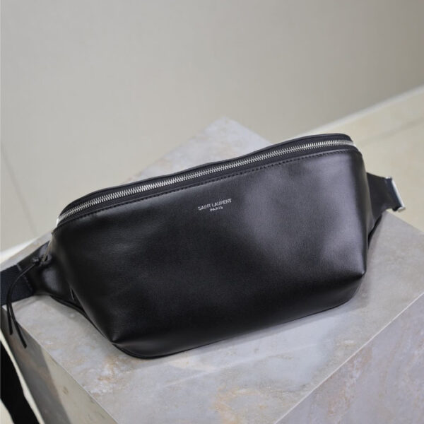 img_f8c0bdc9_20241220_1734678497_53_jpg CLASSIC CROSSBODY BAG 26 IN BLACK LAMBSKIN