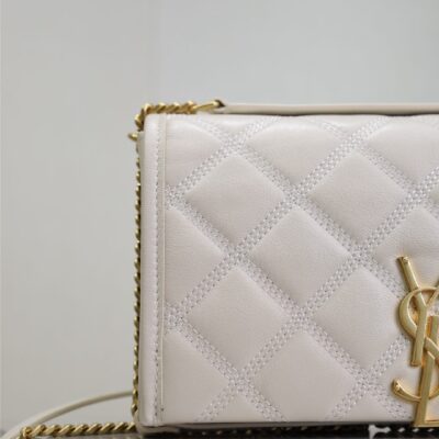 BECKY 22 IN WHITE QUILTED LAMBSKIN GOLD HARDWARE