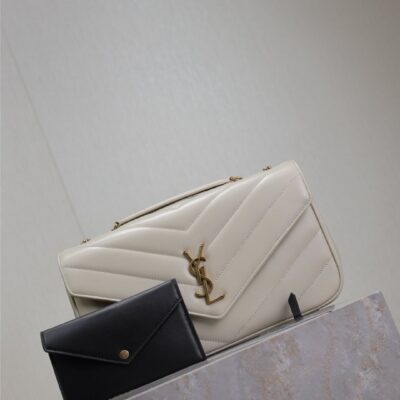 LOULOU MEDIUM 29 IN WHITE SHEEPSKIN GOLD HARDWARE