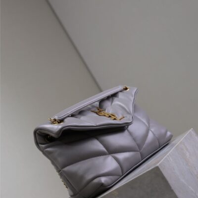 YSL 25S LOULOU PUFFER MEDIUM 29 IN SMOKY LAVENDER CALFSKIN