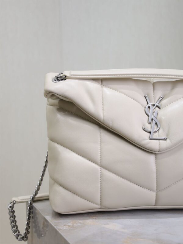 YSL 25S LOULOU PUFFER GM 35 IN SMOKEY TAUPE CALFSKIN SILVER HARDWARE