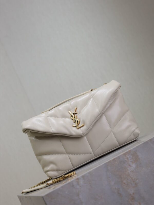 img_f8c0bdc9_20241228_i1735372490000_7124_0_1_jpg YSL 25S LOULOU PUFFER MINI 23 IN BLANC VINTAGE CALFSKIN GOLD HARDWRE