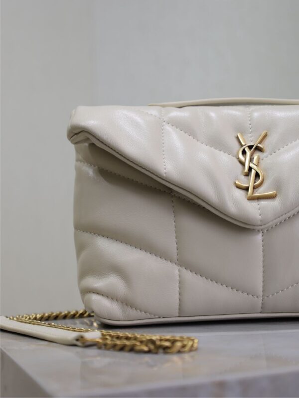 img_f8c0bdc9_20241228_i1735372490073_4009_0_2_jpg YSL 25S LOULOU PUFFER MINI 23 IN BLANC VINTAGE CALFSKIN GOLD HARDWRE