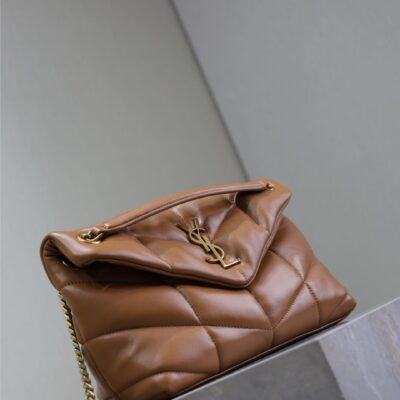YSL 25S LOULOU PUFFER MM 29 IN CARAMEL CALFSKIN GOLD HARDWARE