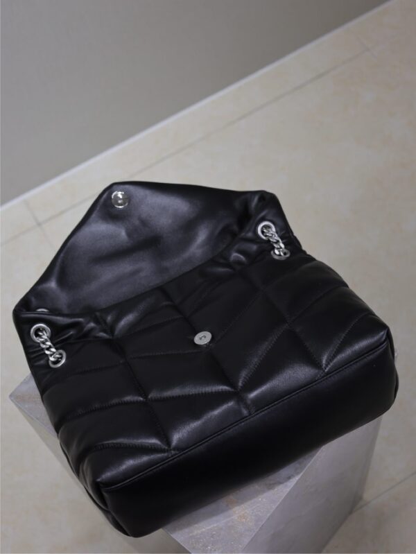 YSL 25S LOULOU PUFFER GM 35 IN BLACK CALFSKIN SILVER HARDWRE