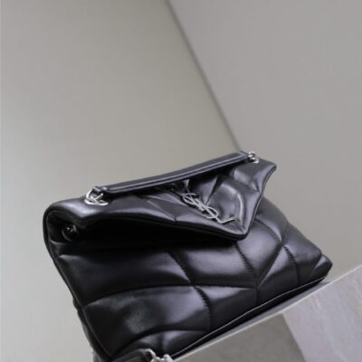 YSL 25S LOULOU PUFFER MM 29 IN BLACK CALFSKIN SILVER HARDWARE