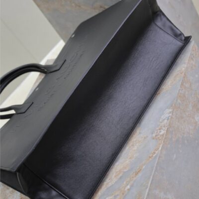 YSL 25S RIVE GAUCHE LARGE TOTE BAG 48 IN BLACK CALFSKIN
